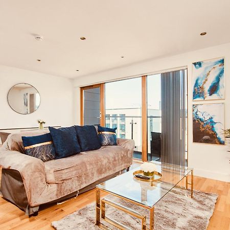 King Deluxe City Apt Large Space& Free Parking! No Balcony Leeds  Exteriör bild
