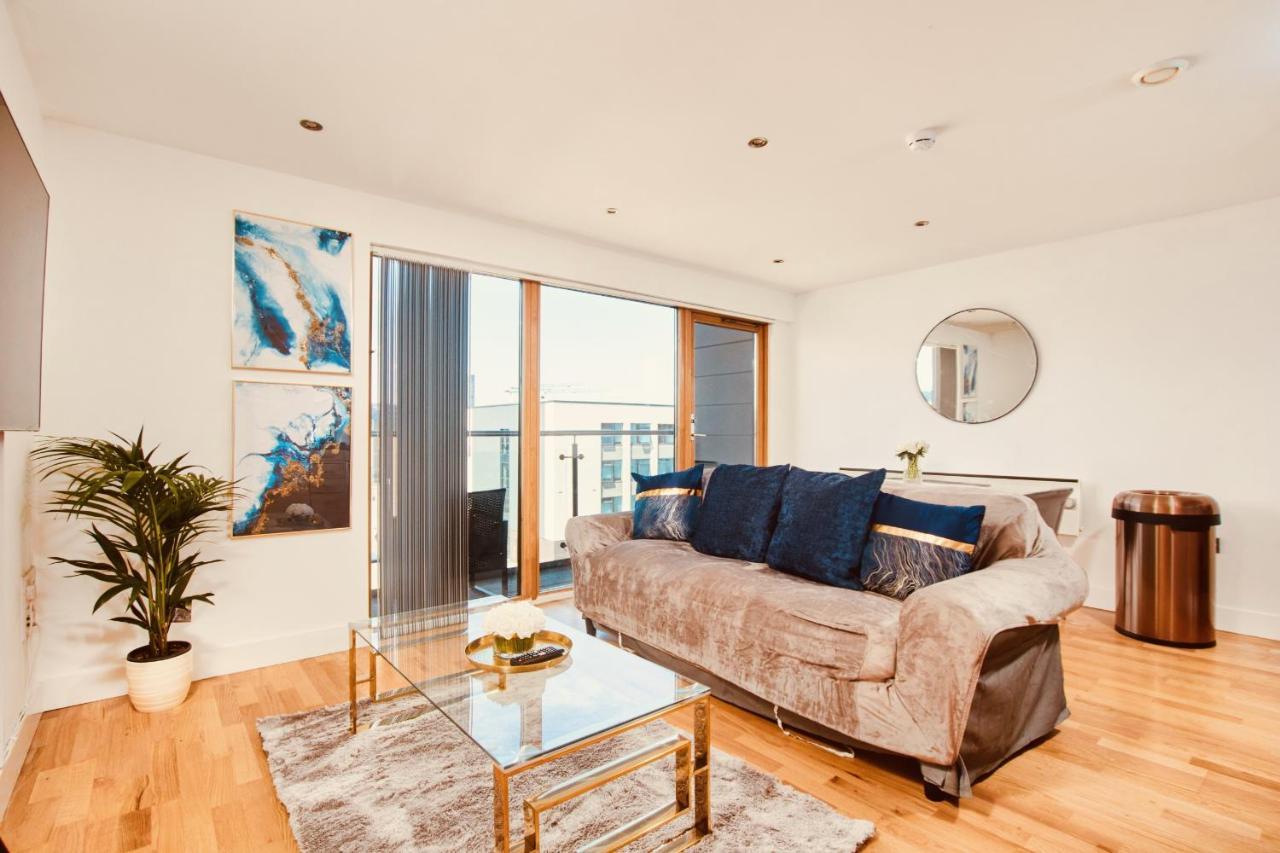 King Deluxe City Apt Large Space& Free Parking! No Balcony Leeds  Exteriör bild