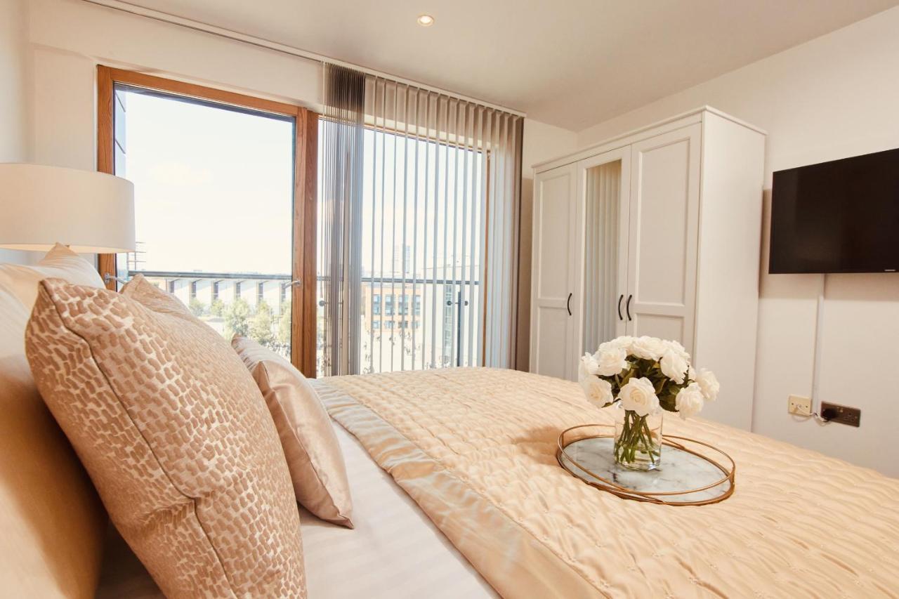 King Deluxe City Apt Large Space& Free Parking! No Balcony Leeds  Exteriör bild