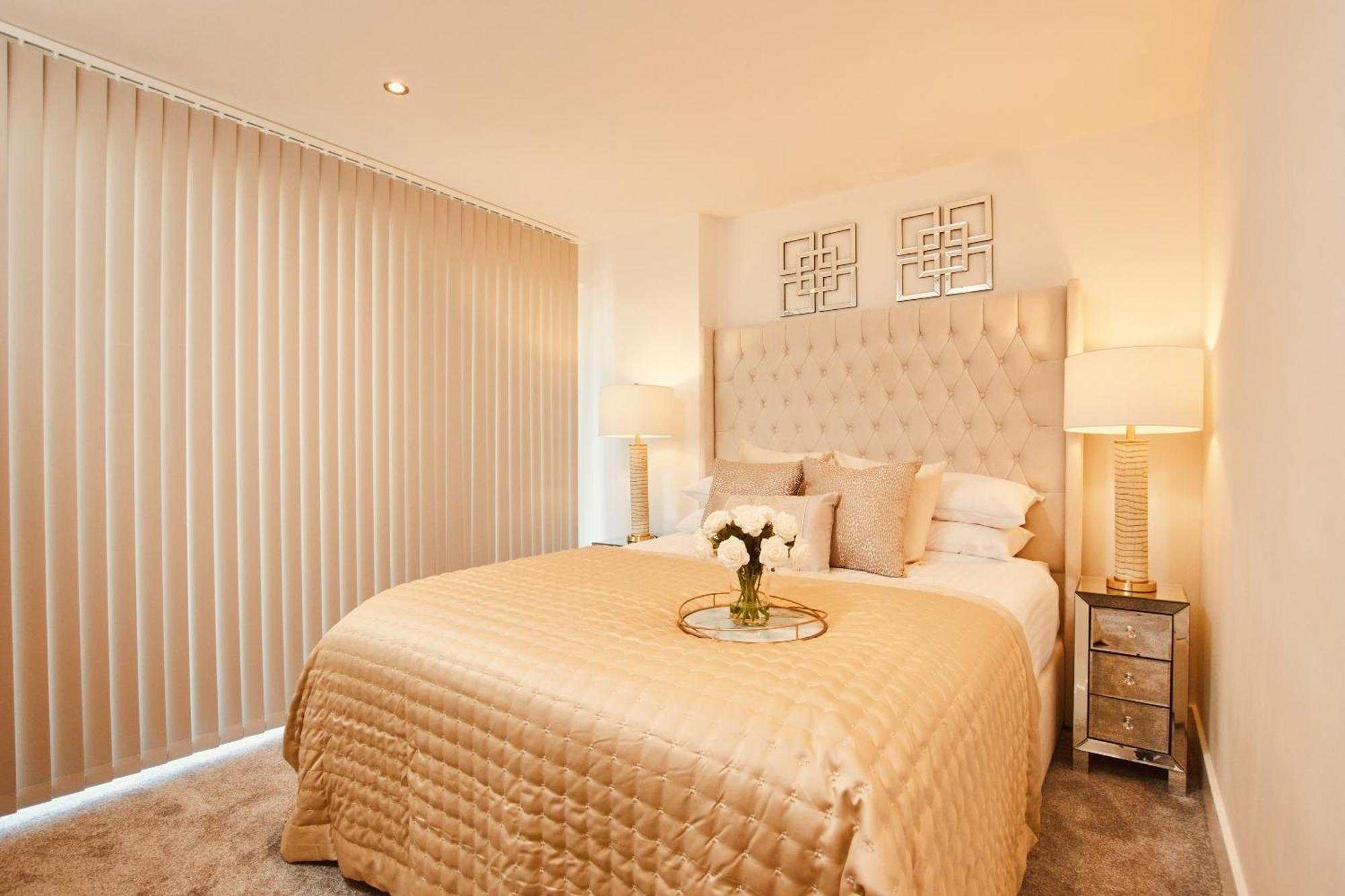 King Deluxe City Apt Large Space& Free Parking! No Balcony Leeds  Exteriör bild