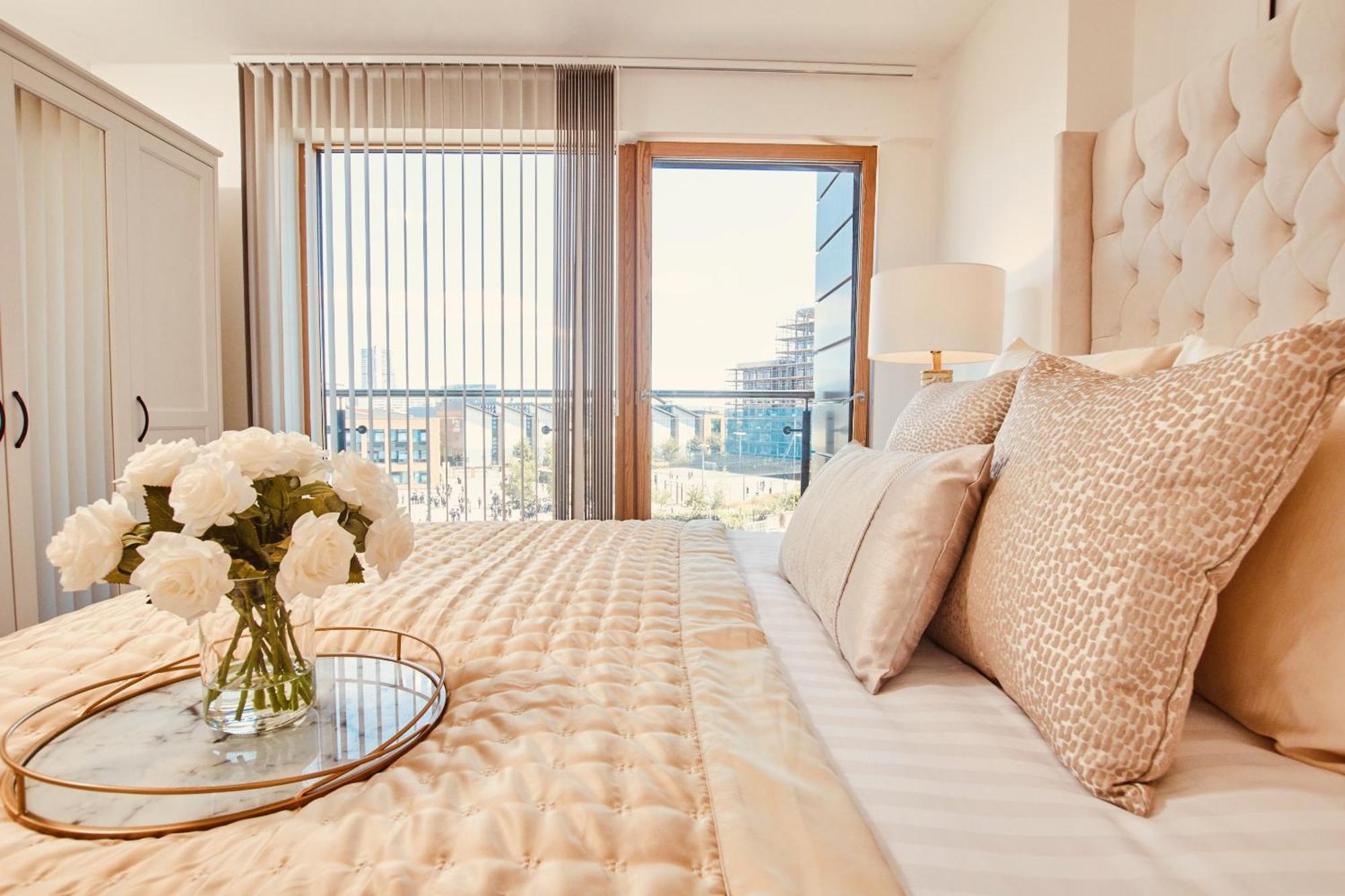 King Deluxe City Apt Large Space& Free Parking! No Balcony Leeds  Exteriör bild